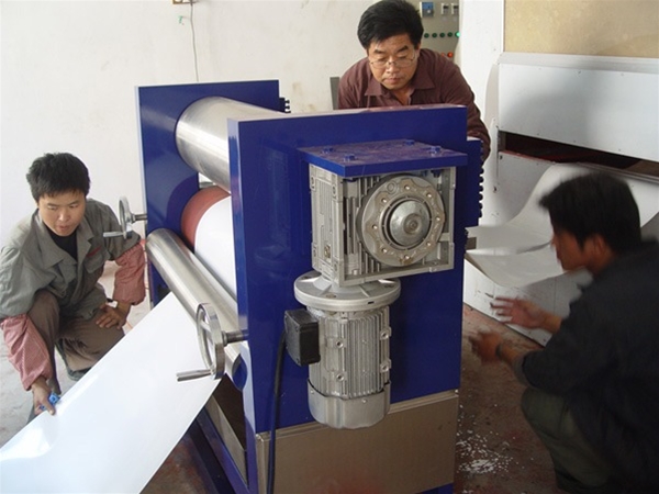 卷材自動上膠機(jī)